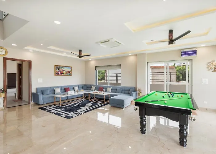 Stayvista\'S The Rose Gold - City-Center Villa With Private Pool, Games Room & Kids Zone